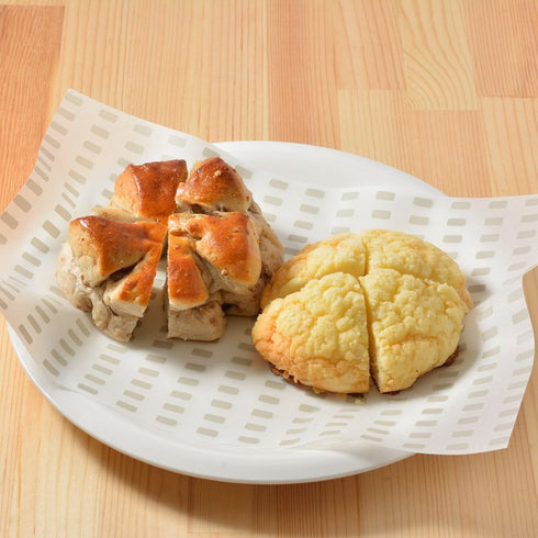 Contains 50 sheets that won't stain your cutting board | AUX Oaks