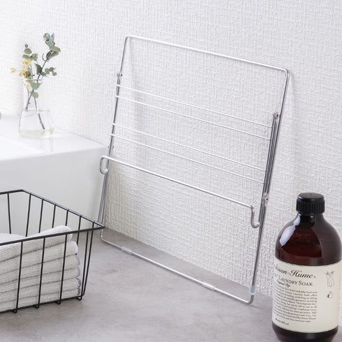 Folding hanger|AUX Oaks