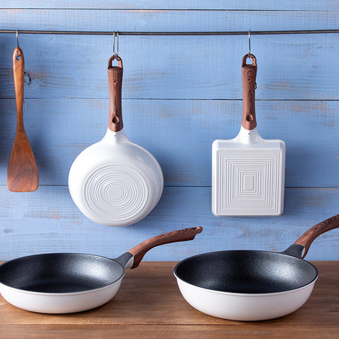 Ultra-light frying pan 26cm|GOODSNAPS GoodSnaps